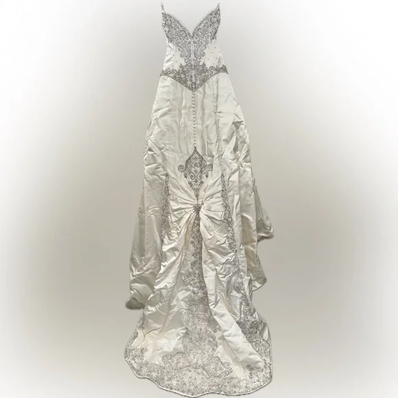 Platinum Priscilla of Boston Elegant Ivory Crystal Embellished Wedding Dress - Picture 7 of 15